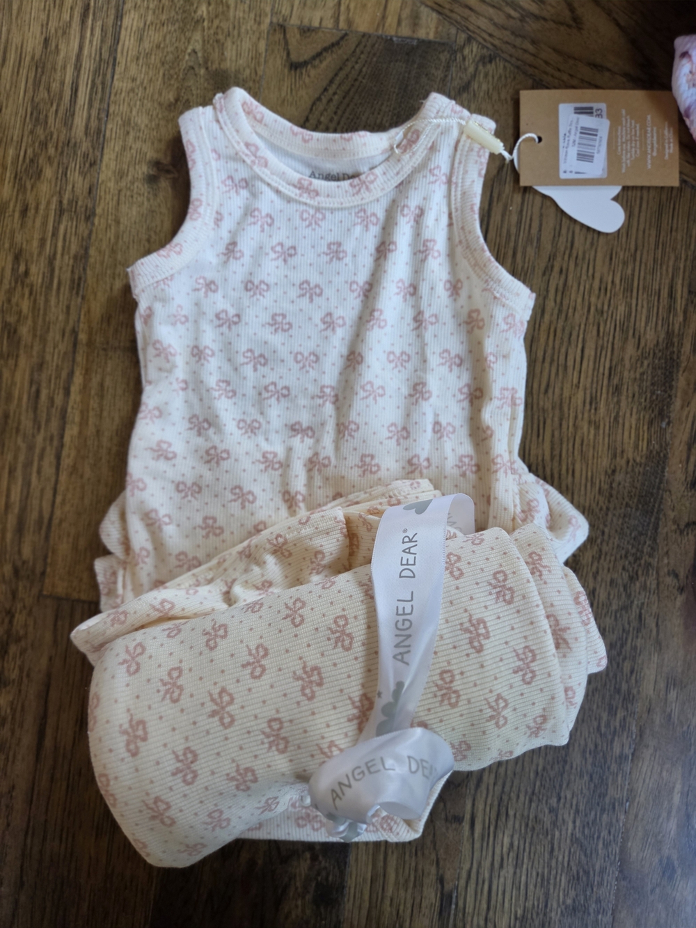 NWT Angel Dear Bodysuit Blanket Gift Set 6-12 Months - Picture 4 of 5